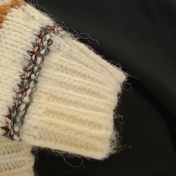 Elsamanda sweater - Picture 7 of 11